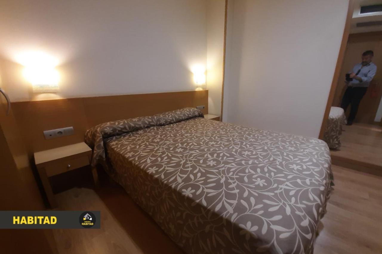 Hostal Rambla سانت بوي ديل يوبريغات المظهر الخارجي الصورة