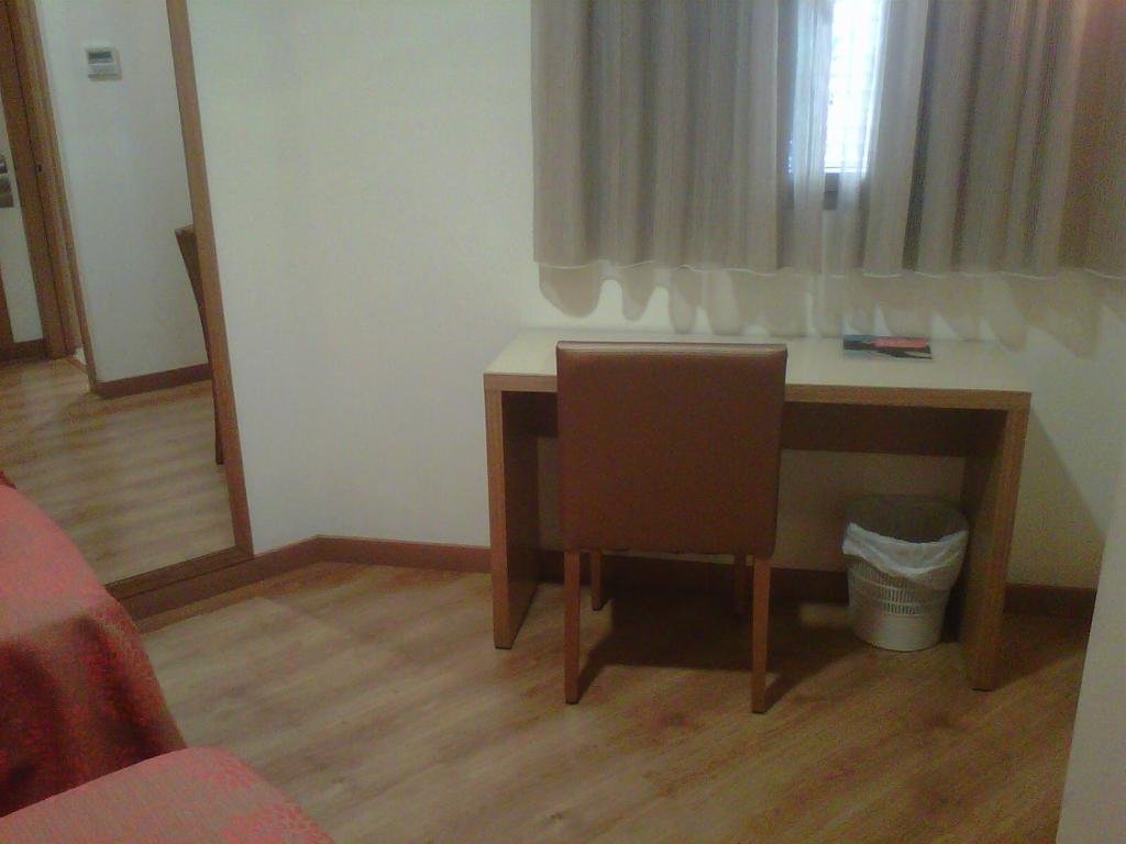 Hostal Rambla سانت بوي ديل يوبريغات المظهر الخارجي الصورة