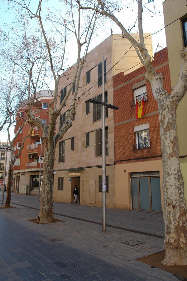 Hostal Rambla سانت بوي ديل يوبريغات المظهر الخارجي الصورة